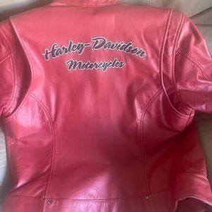 Harley Davidson red leather ladies jacket. Size small. Perfect condition.